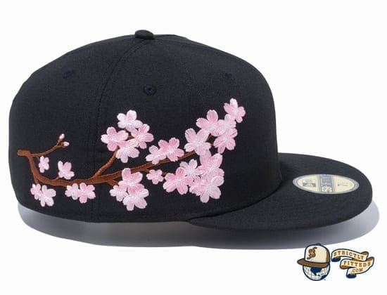 Sakura Light Side 59Fifty Fitted Cap by New Era side