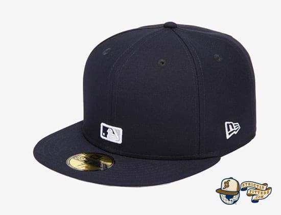 Reverse Logo 59Fifty Fitted Cap Collection by MLB x New Era flag side