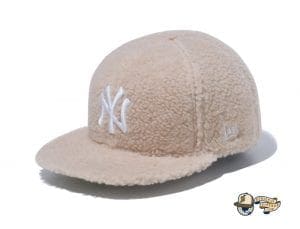 New York Yankees Boa Fleece 59Fifty Fitted Cap by MLB x New Era Beige