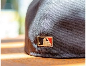 Atlanta Braves 1992 World Series Graphite Black Scarlet 59Fifty Fitted Hat by MLB x New Era Back