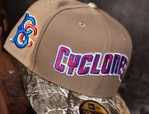 Brooklyn Cyclones Vegas Gold Realtree 59Fifty Fitted Hat by MiLB x New Era Front