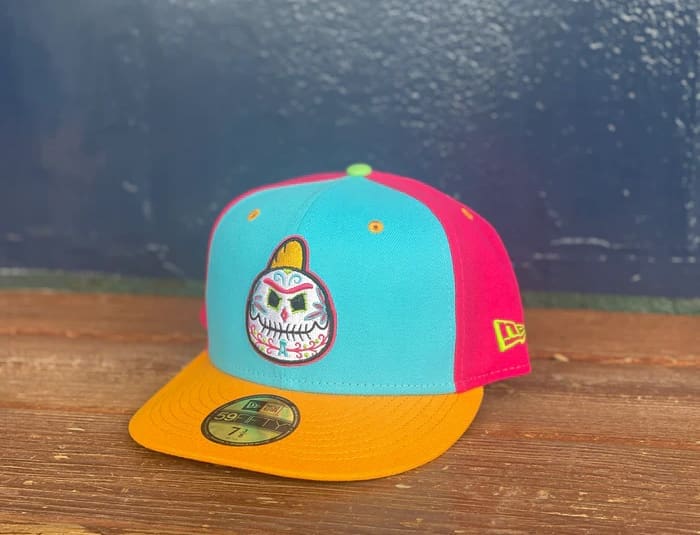 Altoona Curve Peces Dorados 59Fifty Fitted Hat by MiLB x New Era