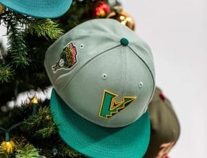 Hat Club Winter Forest 59Fifty Fitted Hat Collection by MLB x New Era Right Hat Club Winter Forest 59Fifty Fitted Hat Collection by MLB x New Era Right